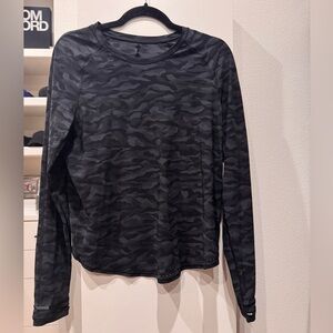lululemon athletica Rise & Run Long Sleeve Shirt in Sequoia Camo Print Deep Coal